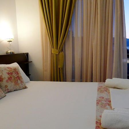 Ampoulos Rooms & Apartments Kedro Екстериор снимка